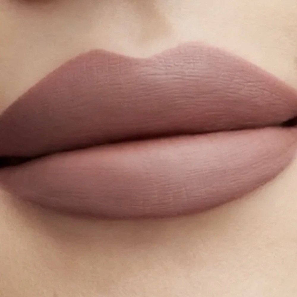 VAULTED ~ MAC ~ ‘JALEA’ ~ Retro Matte Liquid Lipcolour ~ Full Size 5 ml ~ RARE
